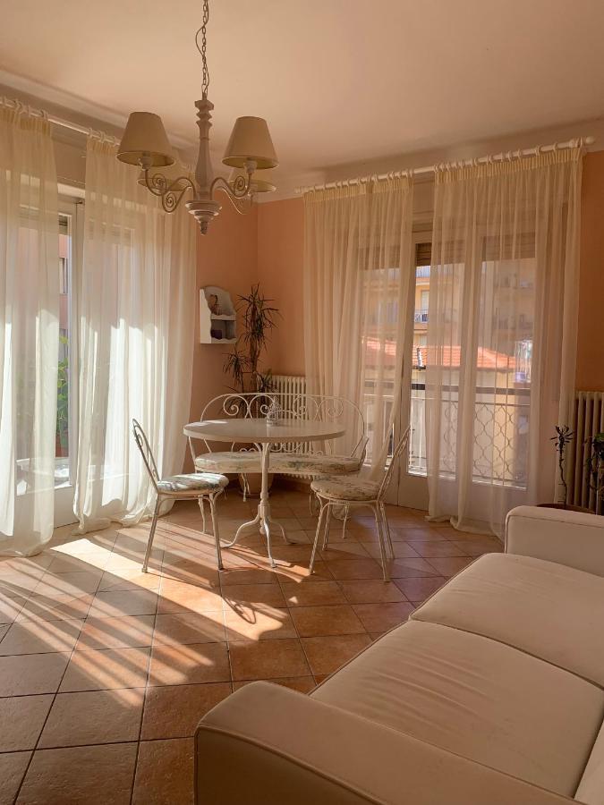Casa Viola Vicino Al Mare By Smart-Home Vallecrosia Exterior foto